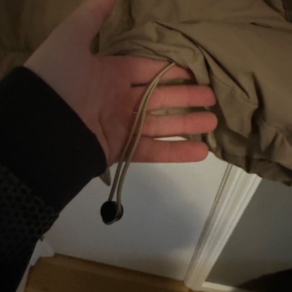 NWT GO.G.G women's oversized puffer vest size medium (093) - Picture 3 of 6